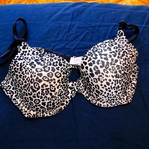 EUC Victoria's Secret Perfect Coverage bra sz 34C